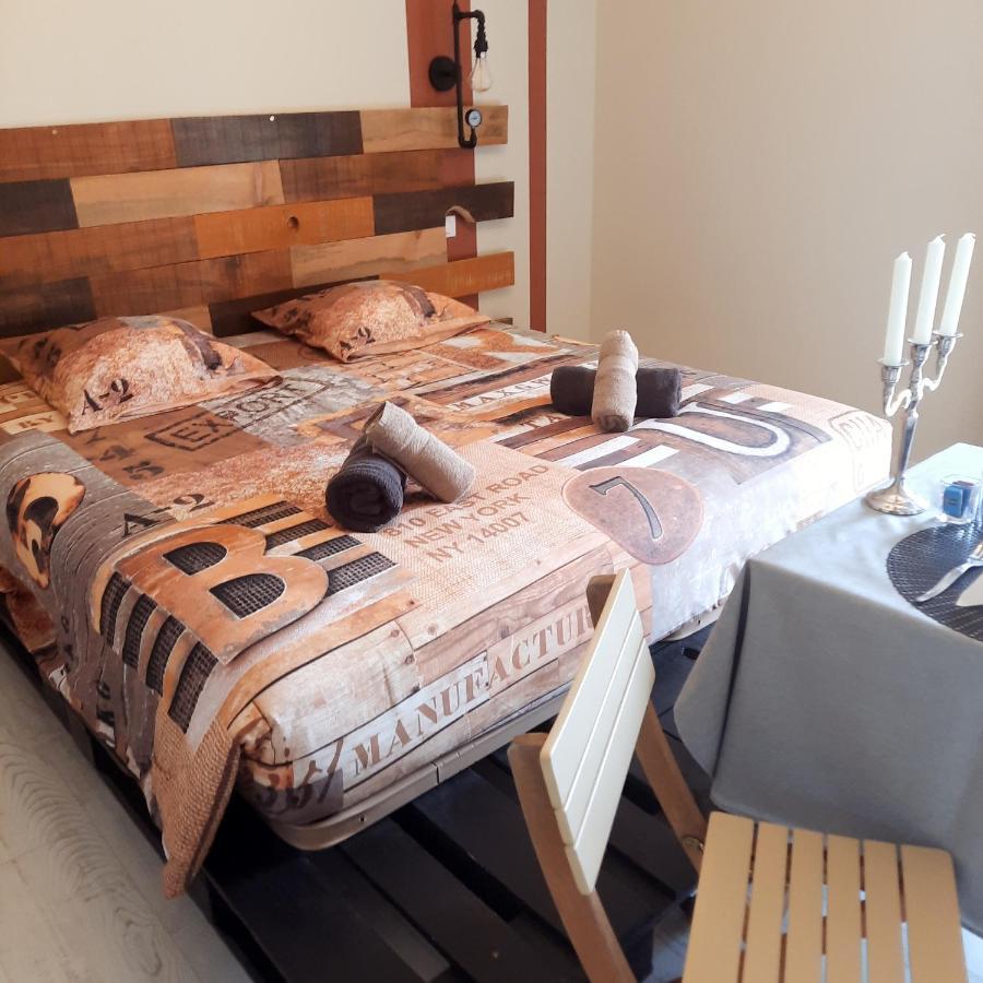Bien Etre Simple Hotell Villajou Eksteriør bilde