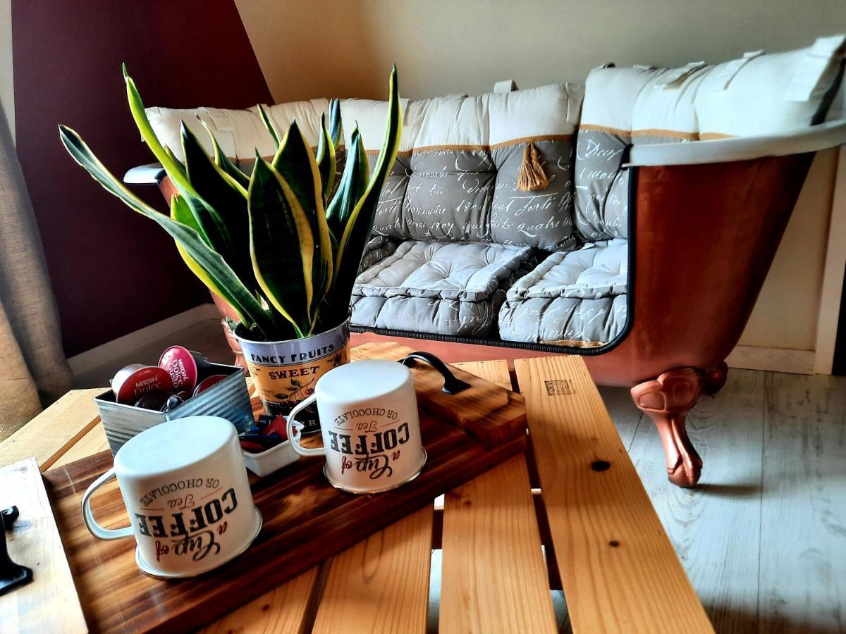 Bien Etre Simple Hotell Villajou Eksteriør bilde