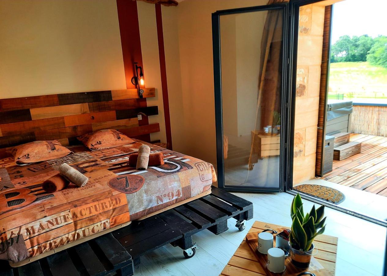 Bien Etre Simple Hotell Villajou Eksteriør bilde